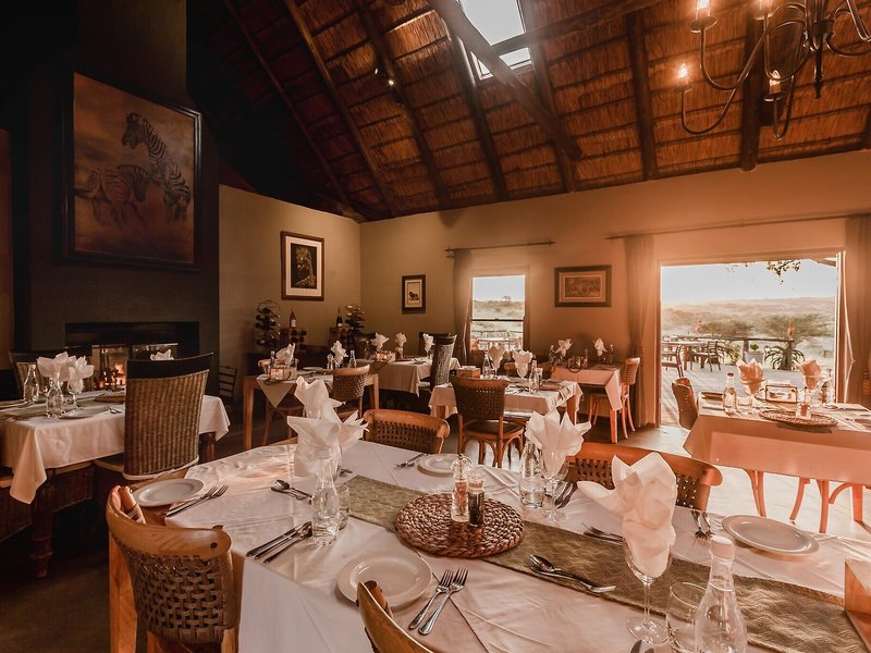 Amakhala Game Reserve - Hlosi Game Lodge 11