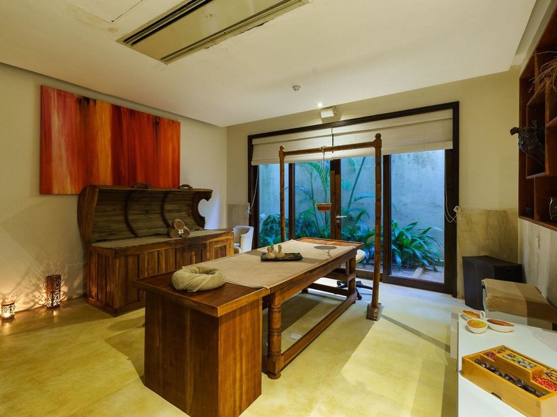 The Fortress Resort & Spa 34
