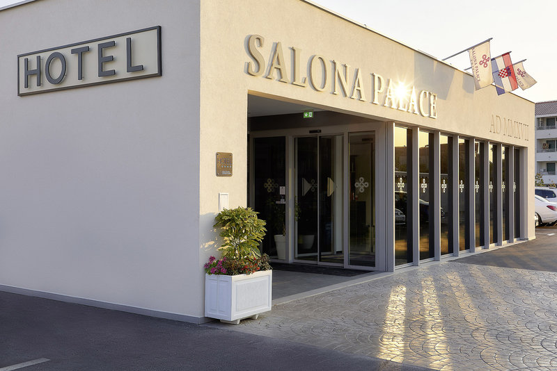 Hotel Salona Palace 11