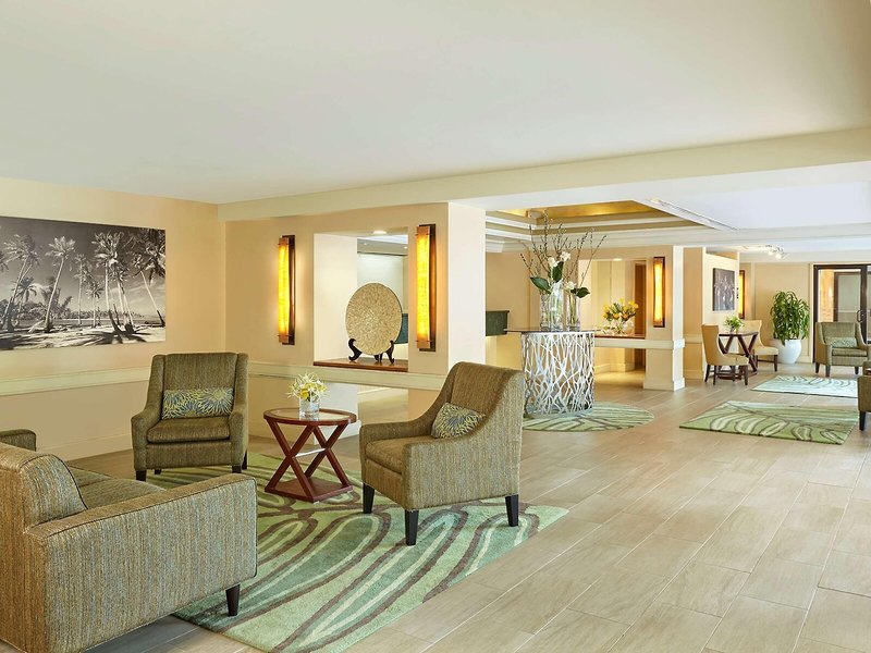 Aqua Palms Waikiki 8