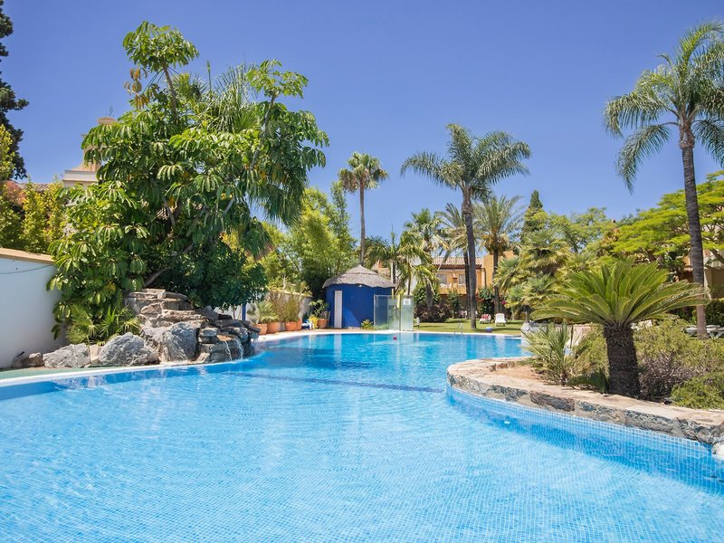 Soho Boutique Vistahermosa Apartamentos 4