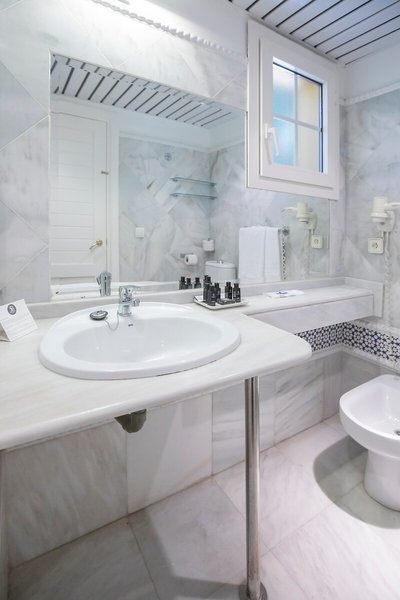 Soho Boutique Vistahermosa Apartamentos 48