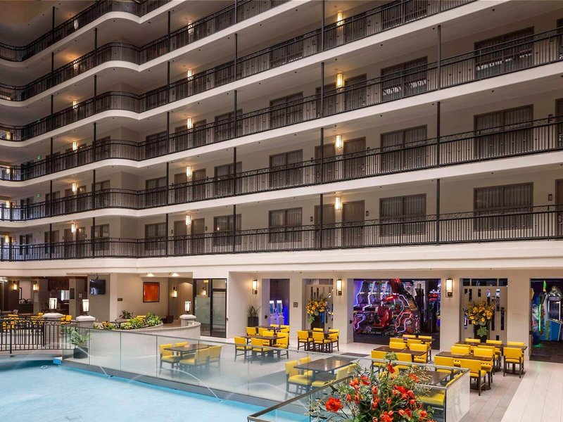 Embassy Suites Hotel Anaheim North 12