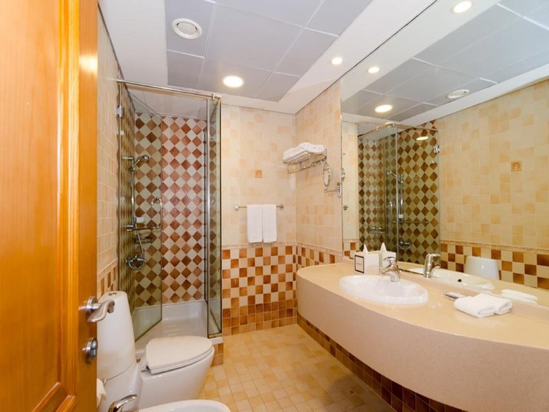 Roda Beach Resort 32