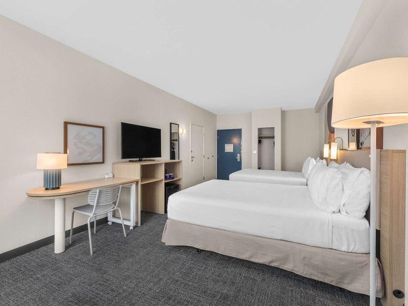 Hampton Inn Bakersfield-Central 16 - Room Example