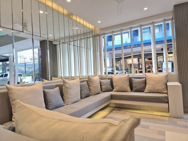 The Bloc Hotel 9