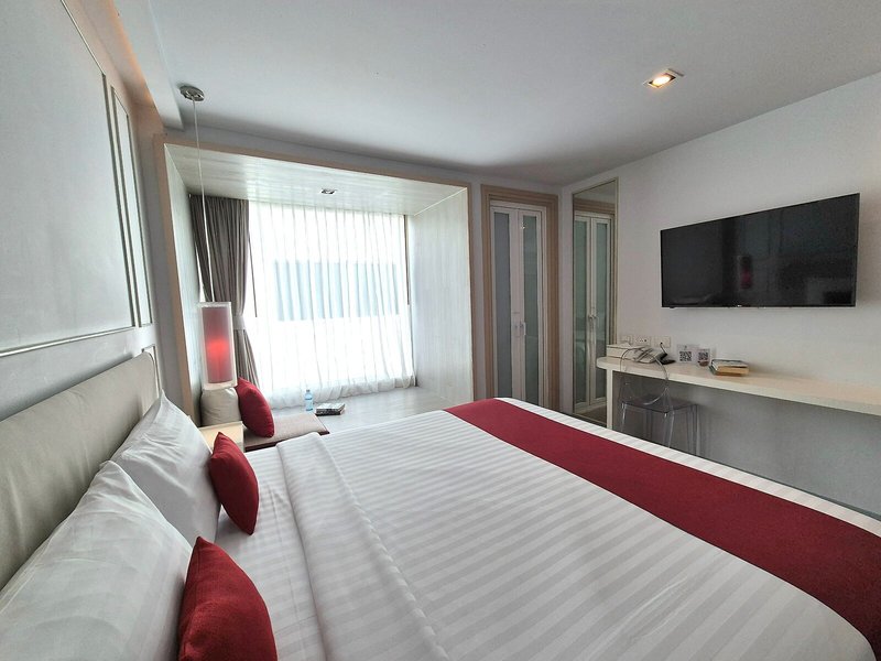 The Bloc Hotel 33