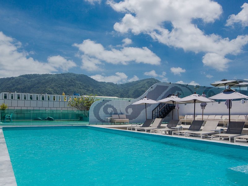 The Bloc Hotel 5