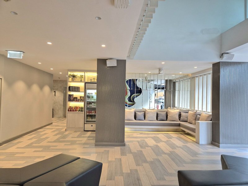 The Bloc Hotel 11