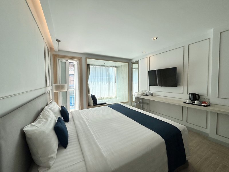 The Bloc Hotel 27