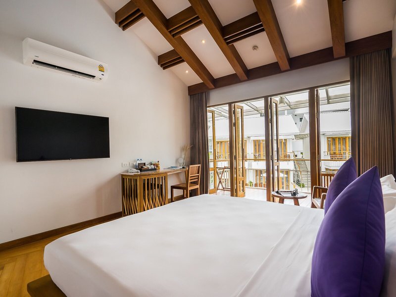 White Sand Samui Resort 40