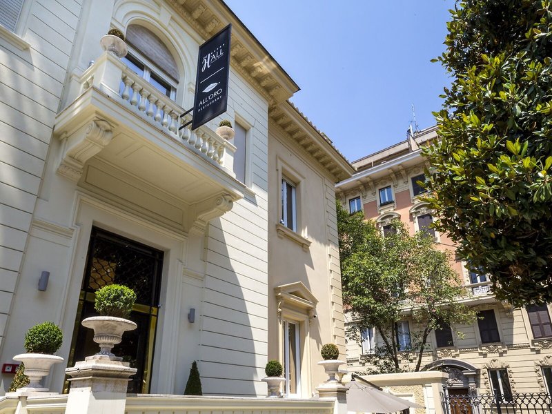 The H´All Tailor Suite 1