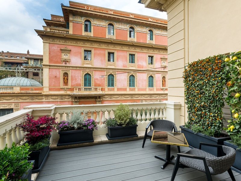 The H´All Tailor Suite 2