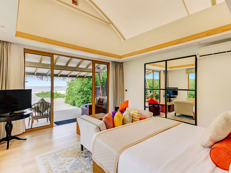 Cinnamon Hakuraa Huraa Maldives 13