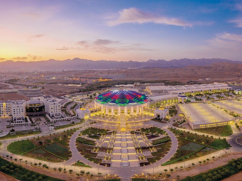 Crowne Plaza Muscat OCEC 1