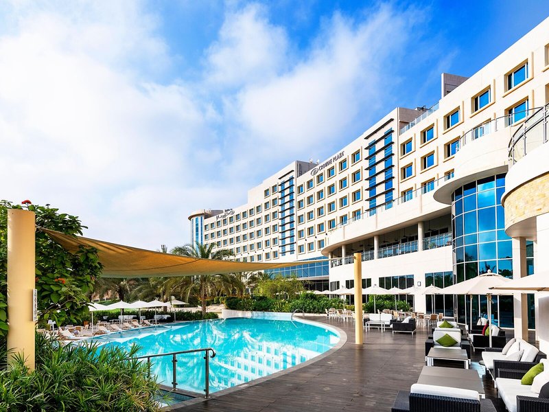 Crowne Plaza Muscat OCEC 12
