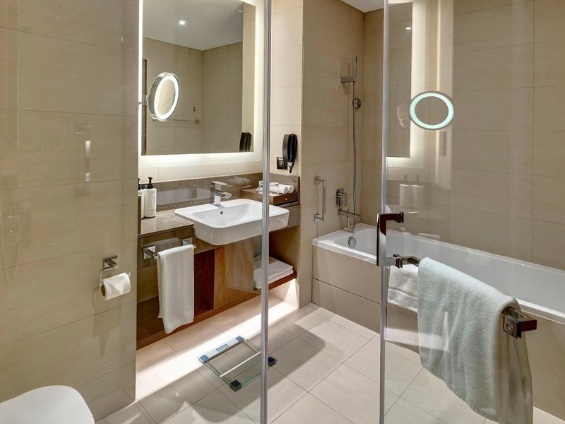 Crowne Plaza Muscat OCEC 46