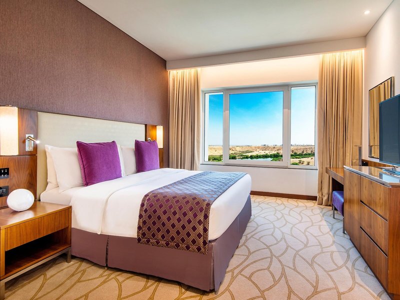 Crowne Plaza Muscat OCEC 50