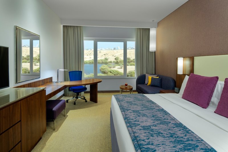 Crowne Plaza Muscat OCEC 7