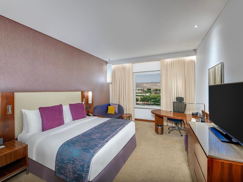 Crowne Plaza Muscat OCEC 46