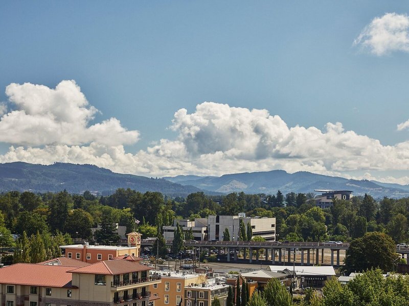 Graduate by Hilton Eugene 1 - Exterior