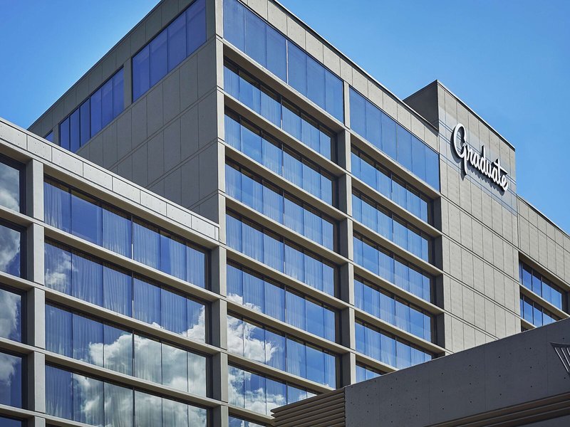 Graduate by Hilton Eugene 3 - Exterior