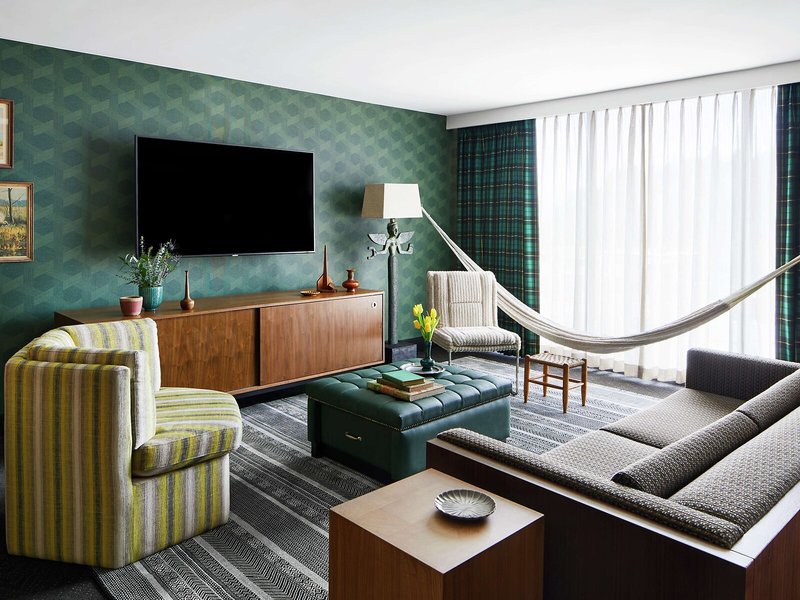 Graduate by Hilton Eugene 35 - Room Example