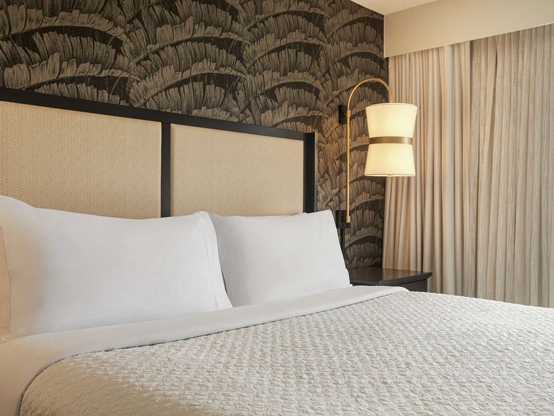 Embassy Suites by Hilton Fort Lauderdale 17th Street 47