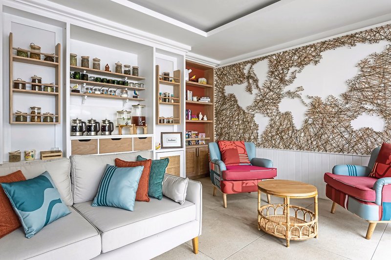 Emeraude Beach Attitude 5