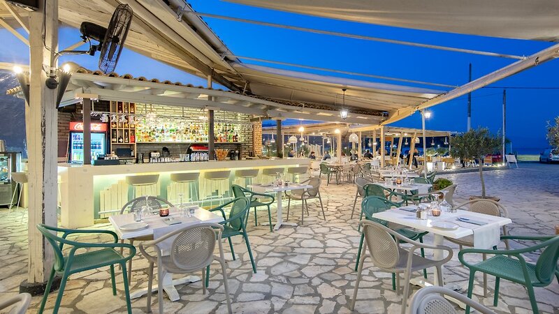 Iliada Beach 9 - Restaurant