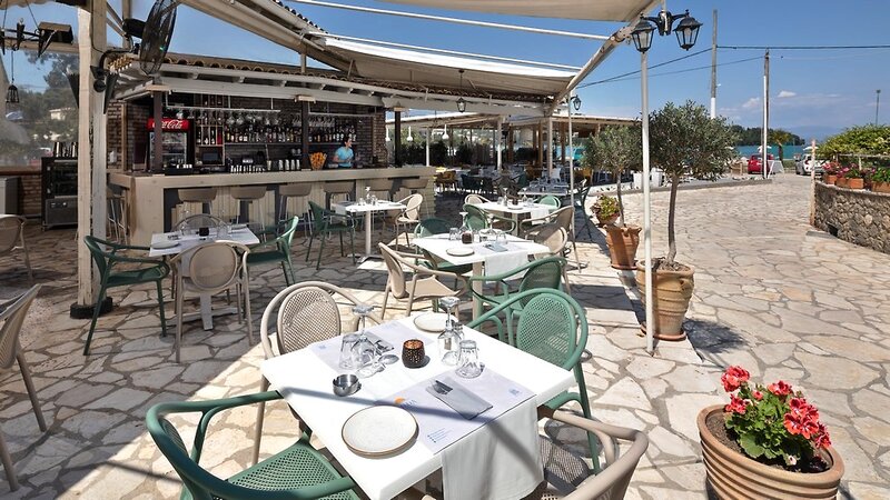 Iliada Beach 17 - Terrace