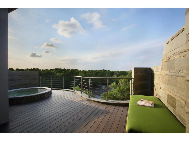 The Crystal Luxury Bay Resort Nusa Dua 1
