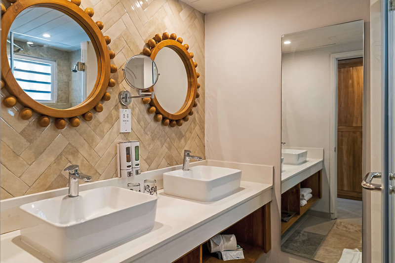 Casuarina Resort & Spa 13 - Bathroom Example