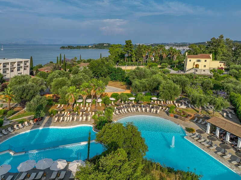 Louis Corcyra Beach 83