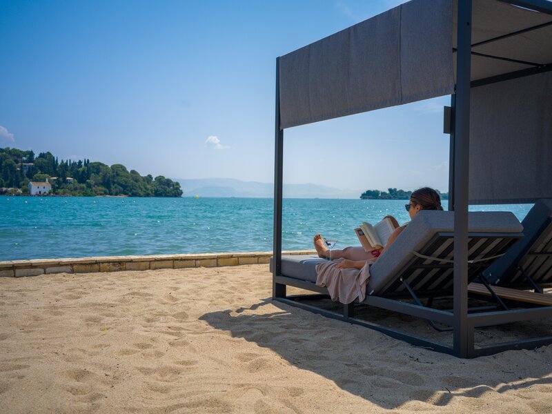 Louis Corcyra Beach 94