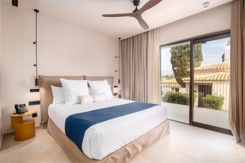 Louis Corcyra Beach 127