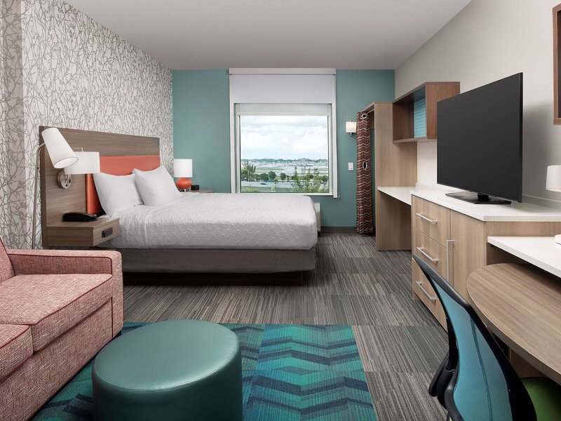 Home2 Suites by Hilton Miami Airport South Blue Lagoon 18
