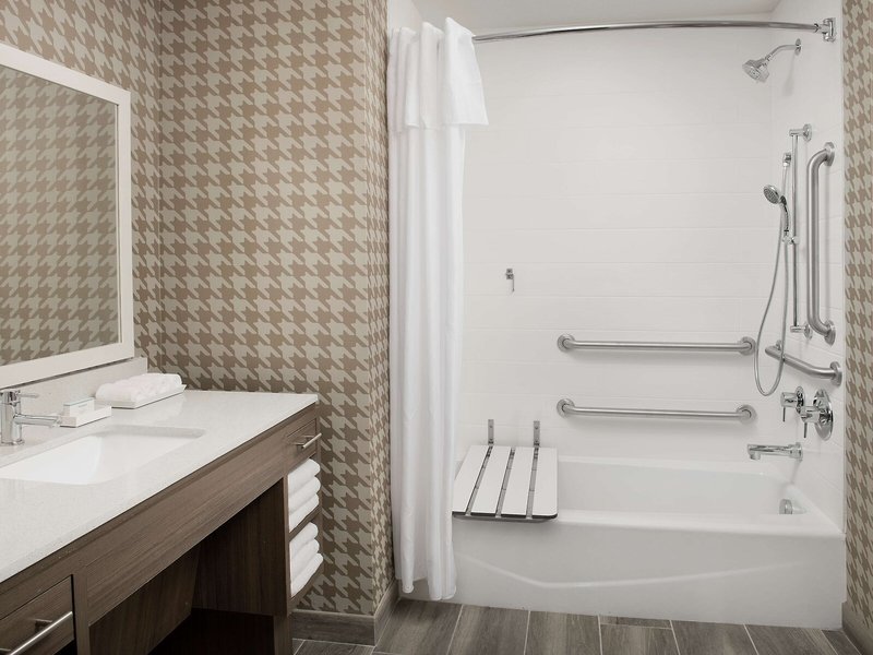 Home2 Suites by Hilton Miami Airport South Blue Lagoon 28