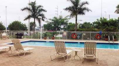 Hampton Inn & Suites Miami-Doral/Dolphin Mall 11