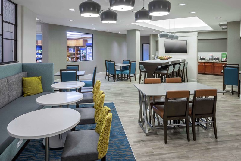 Hampton Inn & Suites Miami-Doral/Dolphin Mall 13