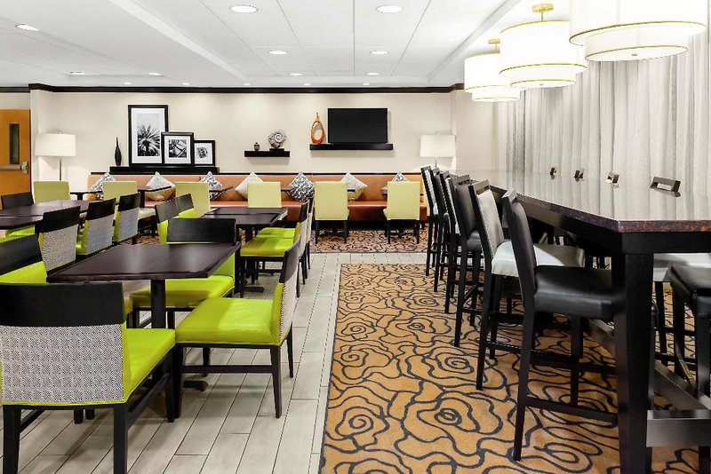 Hampton Inn Miami Dadeland 3