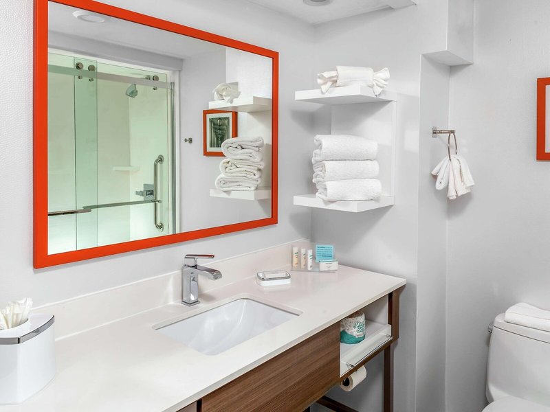 Hampton Inn Miami Dadeland 16