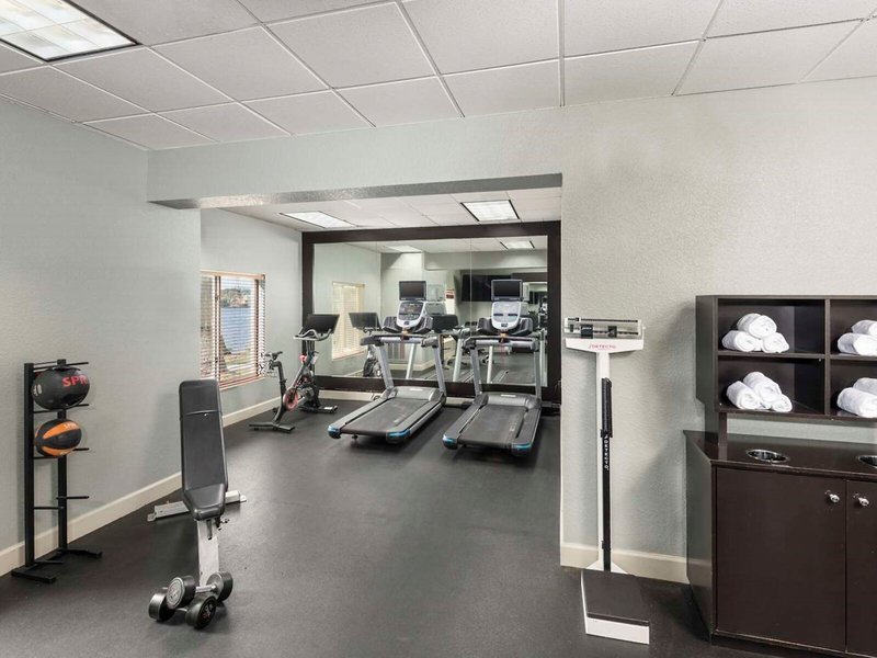 Homewood Suites Miami Airport / Blue Lagoon 30
