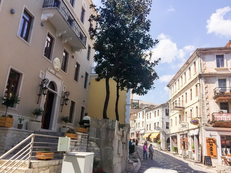 Hotel Argjiro 1