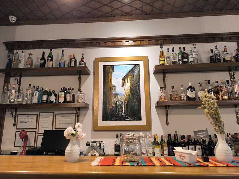 Hotel Argjiro 8