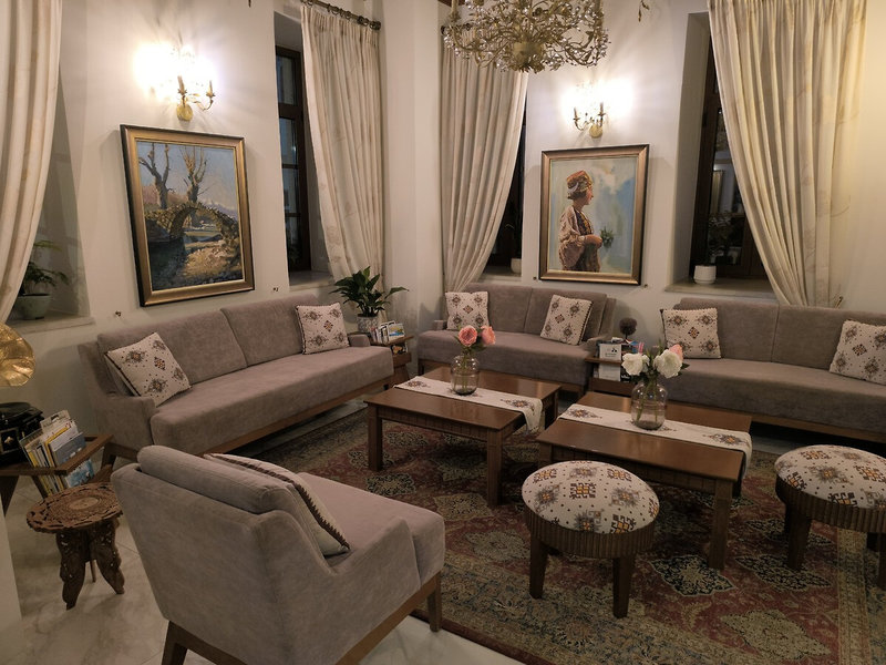 Hotel Argjiro 10