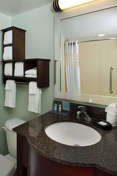 Hampton Inn Central Naples 14