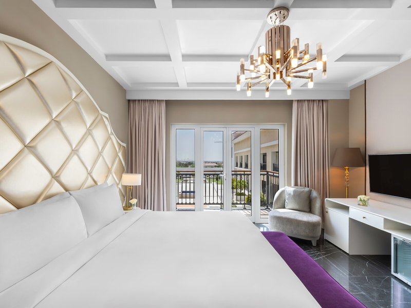 Al Habtoor Polo Resort & Club  36
