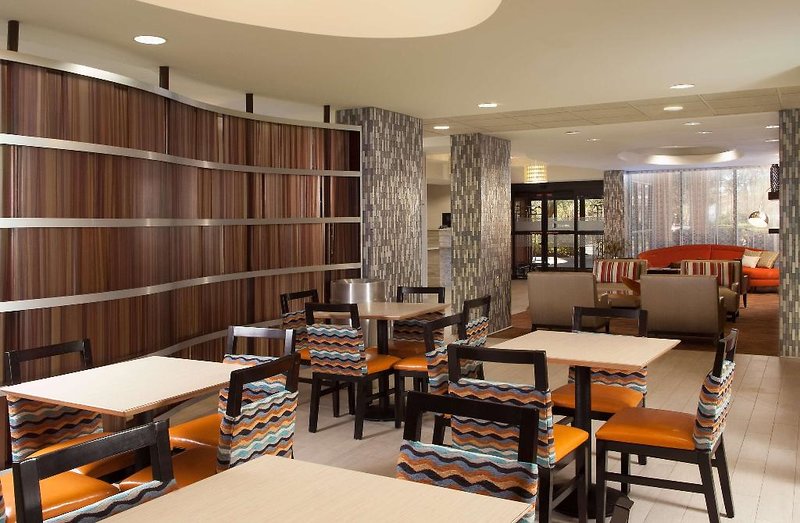Hampton Inn Orlando-International Airport