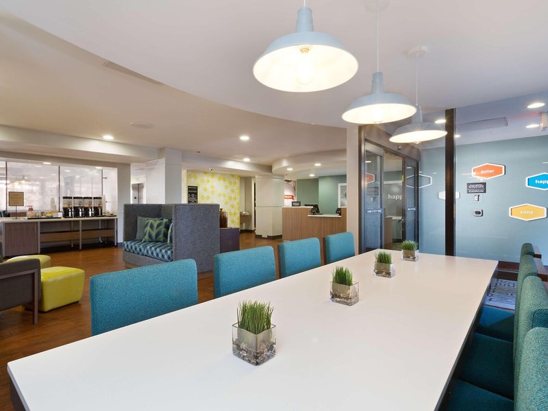 Hampton Inn Orlando Near Universal Blv/International Dr 9